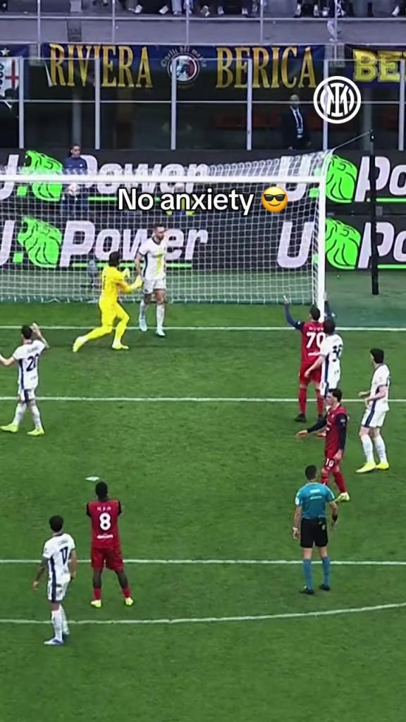 索默直呼專業(yè)，德弗里這次頭球解圍堪比一粒進球